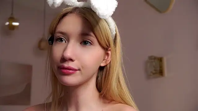 SunnivaCoviln Live XXX chat