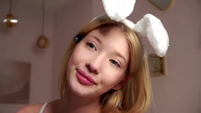 SunnivaCovil Live XXX-Chat