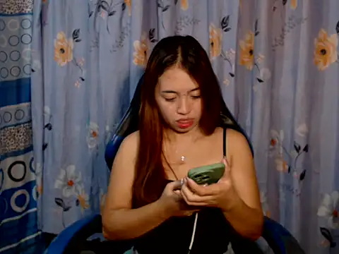 urlover_mae26 Obrolan Langsung XXX