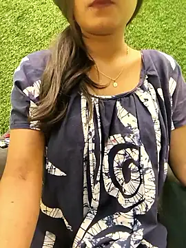 yhona_darling élő XXX-chatje