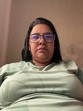 แชท XXX สดของ Carameloswing1