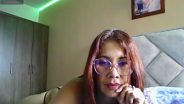 camila_star10 élő XXX-chatje