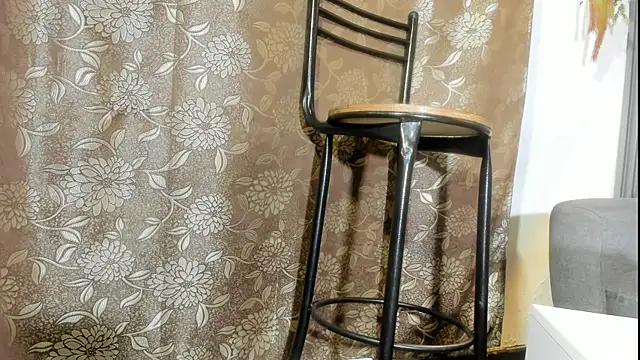 XXX chat uživo modela Emmyy_Fantasy