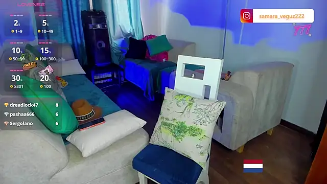 samara_veguz222 Show Webcam