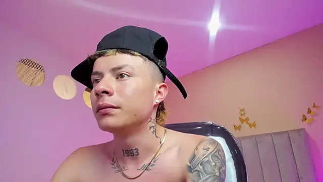 Nascary_Fox Adlı Modelin Canlı XXX Sohbeti