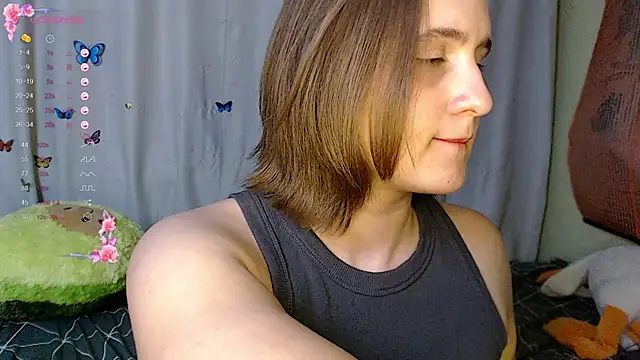 XXX chat uživo modela Phantommira