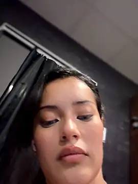 Chatroom XXX en direct de Risky_Workouts