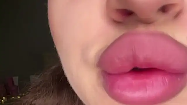 Chat XXX en directo de Deep_Eye