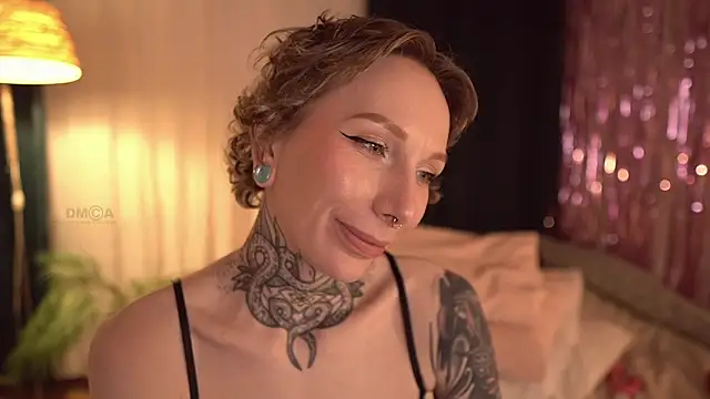 ifuckingtoy_ Adlı Modelin Canlı XXX Sohbeti