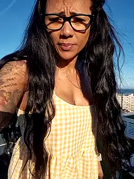 AllanaSquirt: онлайн-секс-чат