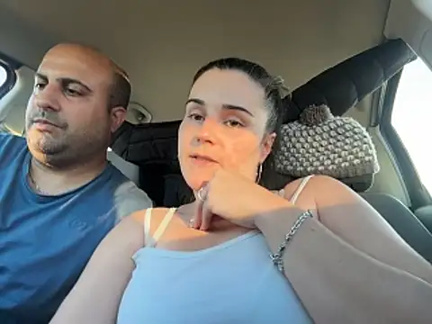 Naira_Dan লাইভ XXX চ্যাট