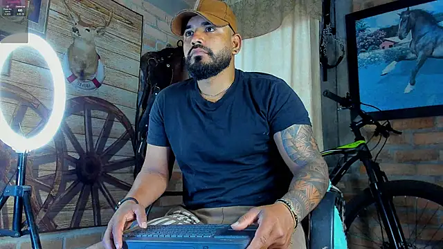 dominic_jonsonのウェブカメラショー