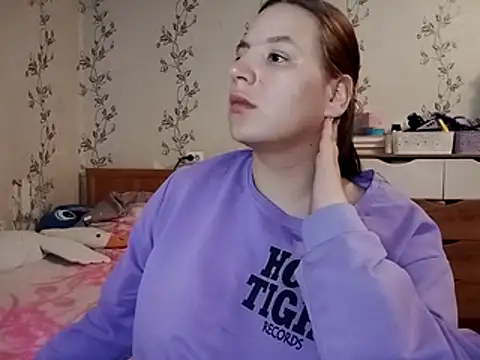 symmetryinvoid Webcam-Show