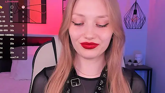 DakotaMabs' Live XXX Chat