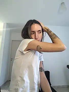 Chat +18 de sweetsinxxx ao vivo