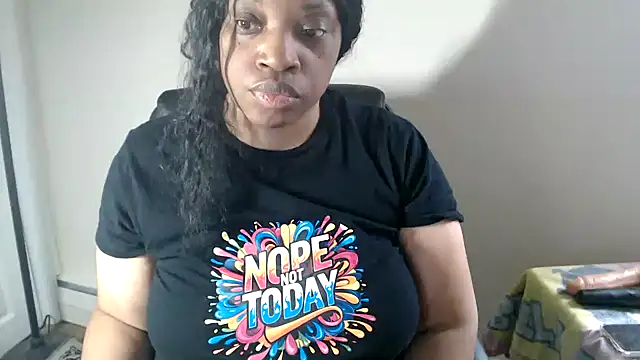 Sexymona1218 Adlı Modelin Canlı XXX Sohbeti