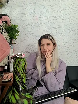 ScarletCallings_420: απευθείας συνομιλία ΧΧΧ