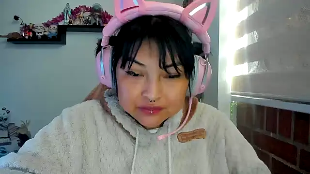 Shaddycute_ live XXX chat