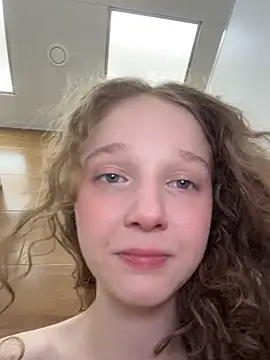 outside_rosy's Live XXX Chat