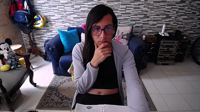 VioletaGomez_CoのライブXXXチャット