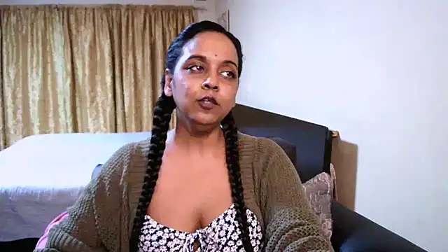 Ria_42 Chat XXX in diretta