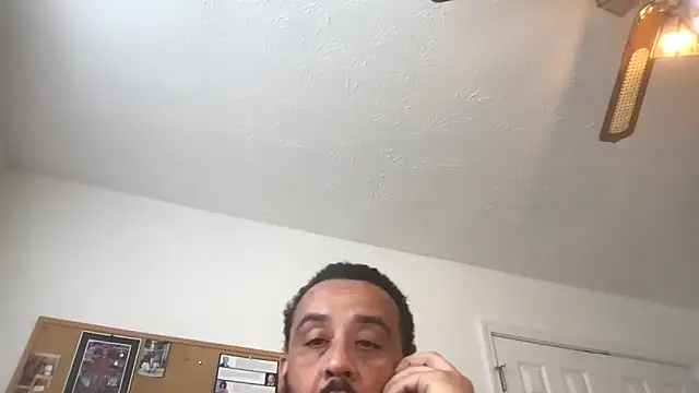 ibayzil's Webcam Show