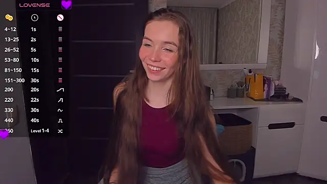 YonaBonesn Live XXX chat