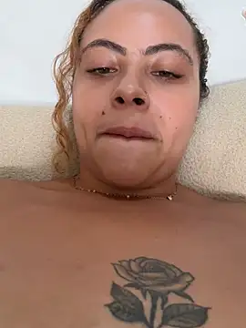 Chloe_Leaozinho's Live XXX Chat