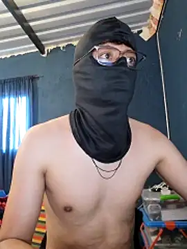 عرض كام Jossmaster