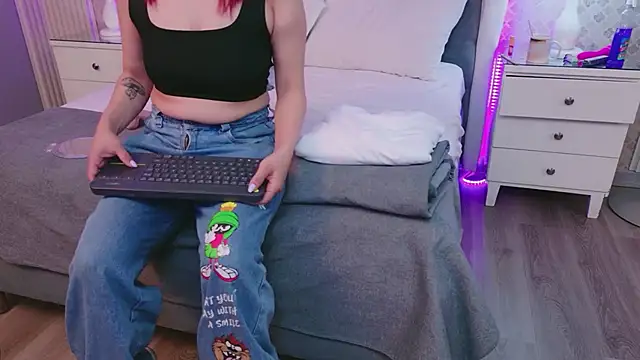 TaniaBlaze 现场XXX聊天