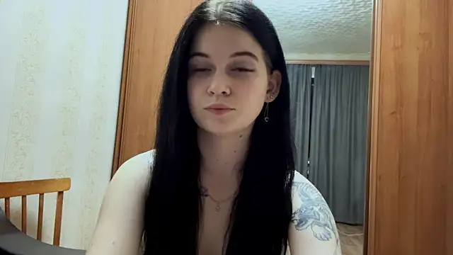 BellaLuxury's Live XXX Chat