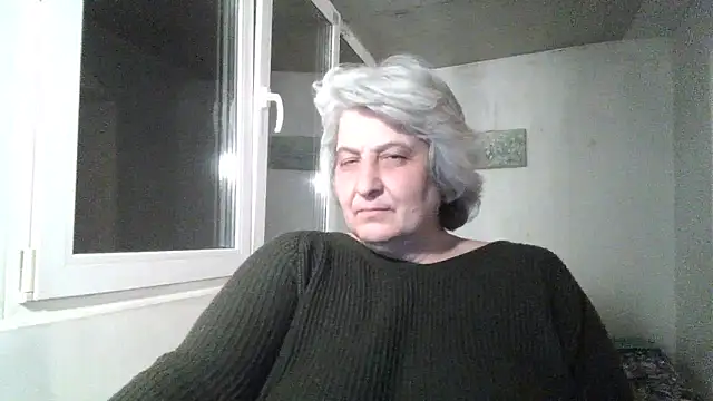 ExquisiteMature live XXX chat