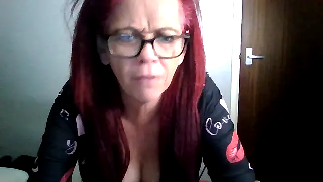 دردشة Forbidden-Irish-x الج نسية المباشرة