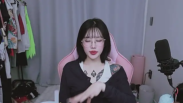 MISA_02のライブXXXチャット