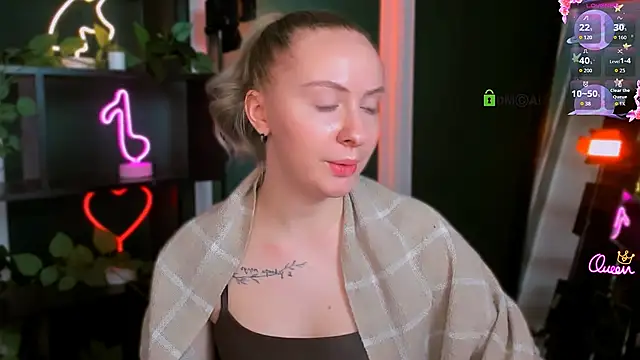 mila_glow1's Live XXX Chat