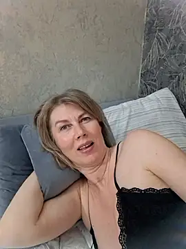 Chat +18 de stellahere8 ao vivo