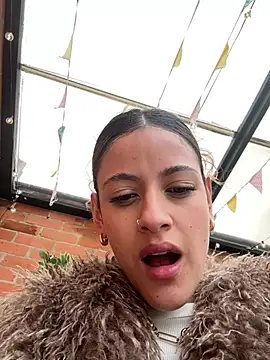 alana15: онлайн-секс-чат