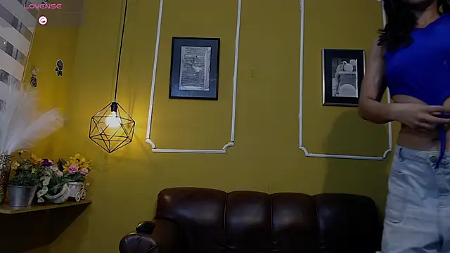 AmericaMillan_ds live XXX chat