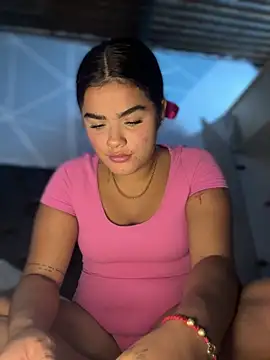 Kaily_Sweet16のライブXXXチャット