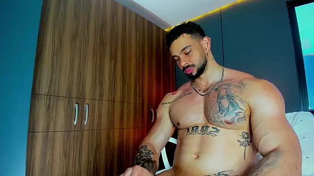 Pokazy przed kamerką – massimo_visconti