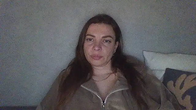 Luna2547 Live XXX-Chat