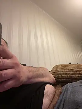 Frosl élő XXX-chatje