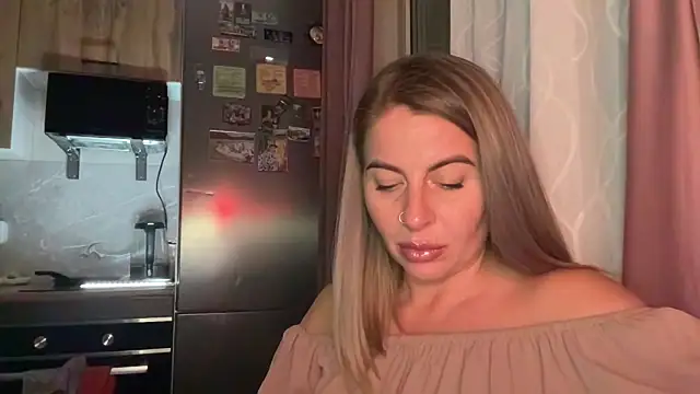 Lisorine webcam show