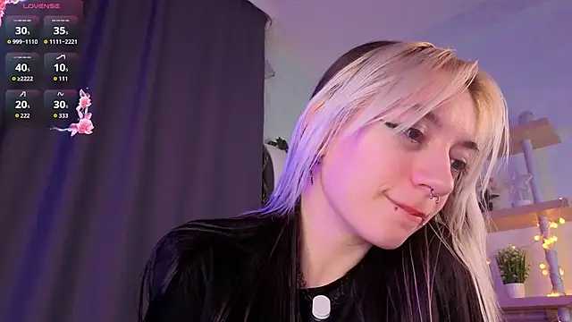 TristaRoht live XXX chat