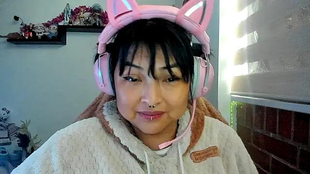 Chat XXX ao vivo de Shaddycute_