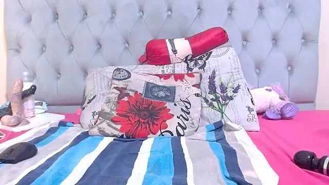 แชท XXX สดของ massive_booty25