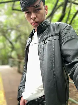 XXX chat uživo modela The_Conquer