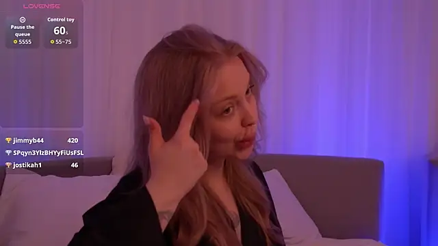 Chat XXX en directo de MollyHilton