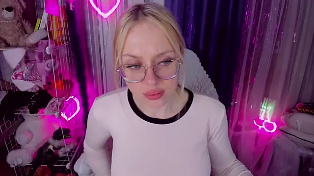 Živý XXX chat CeaneLino