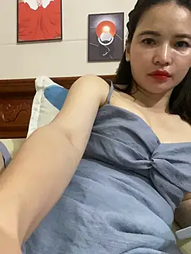 Phale2xx: διαδικτυακό σόου στην κάμερα